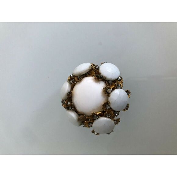 Vintage Miriam Haskell Pin‎ White Faceted Stones Rhinestones Gold Tone Metal - Picture 4 of 6